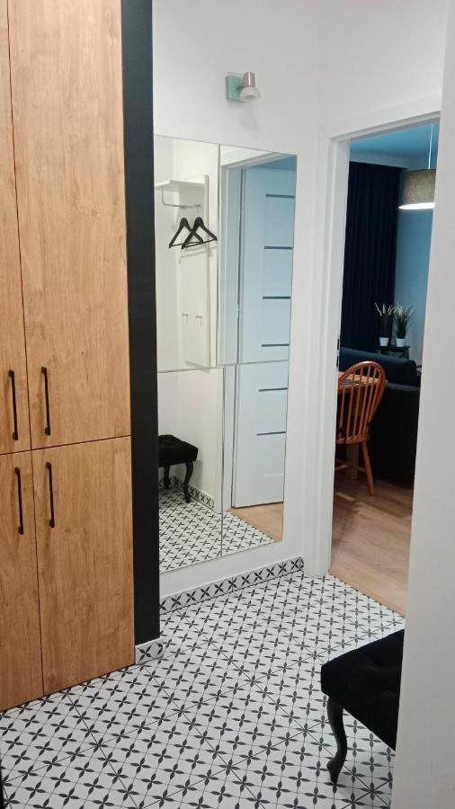 Apartament Dwupokojowy Ostrowiec Świętokrzyski المظهر الخارجي الصورة