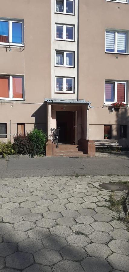 Apartament Dwupokojowy Ostrowiec Świętokrzyski المظهر الخارجي الصورة